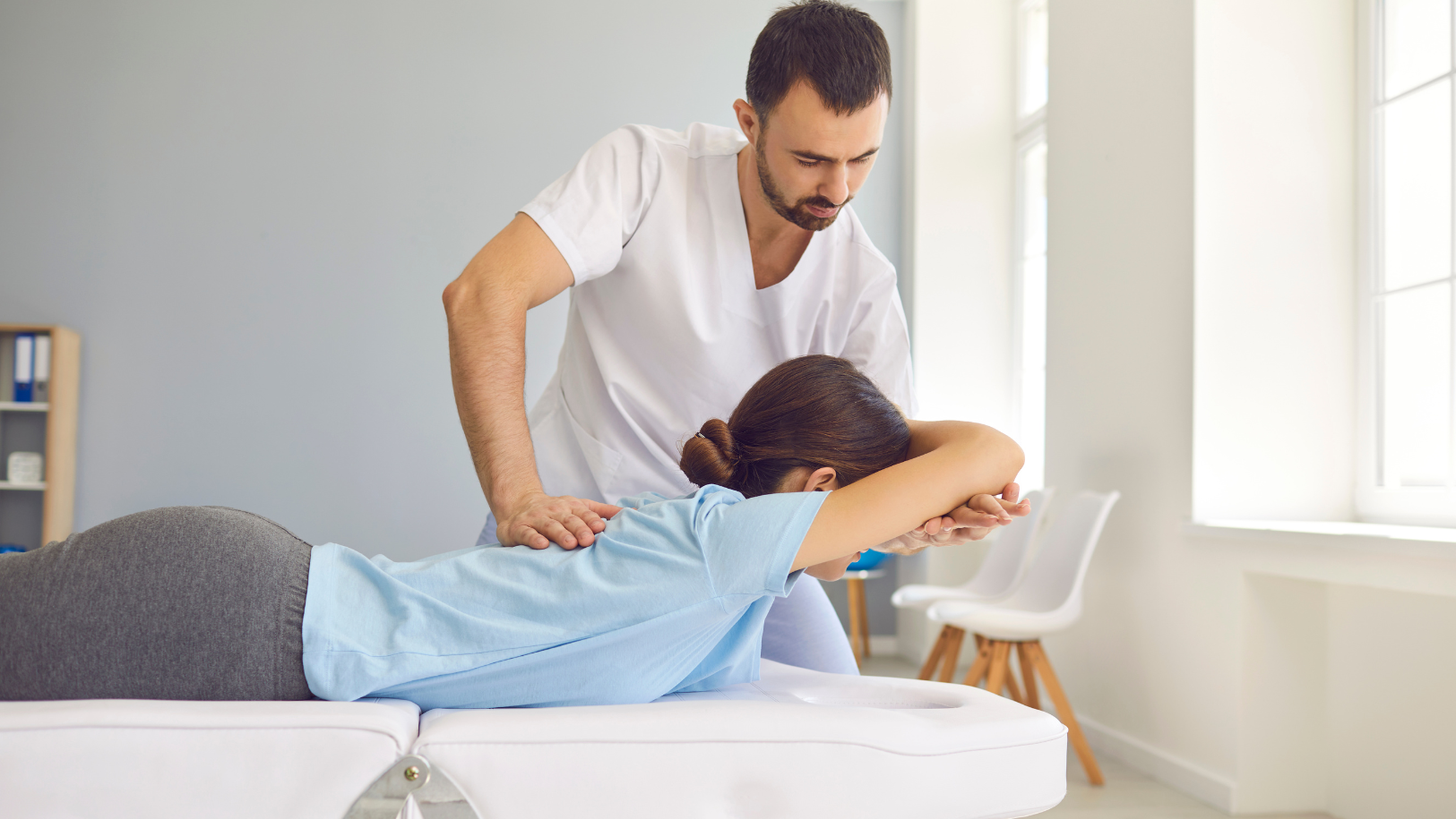 https://aprc.in/uploads/blog/APRC_Physiotherapy_at_Home_for_Back_Pain_Relief_in_Noida.png