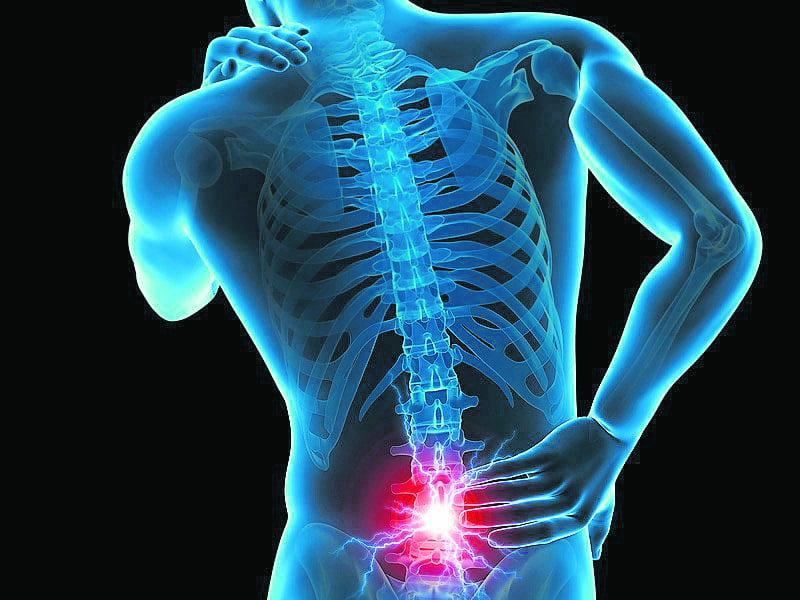 https://aprc.in/uploads/blog/back-pain-physiotherapy.jpg