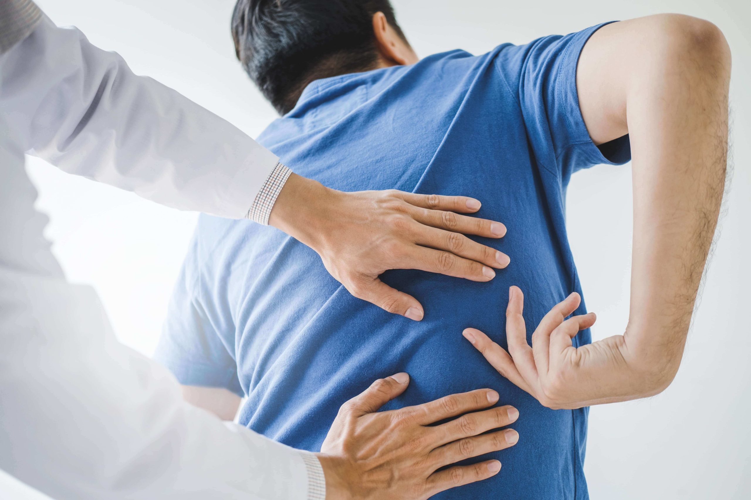https://aprc.in/uploads/blog/backpain-physical-therapy.jpeg